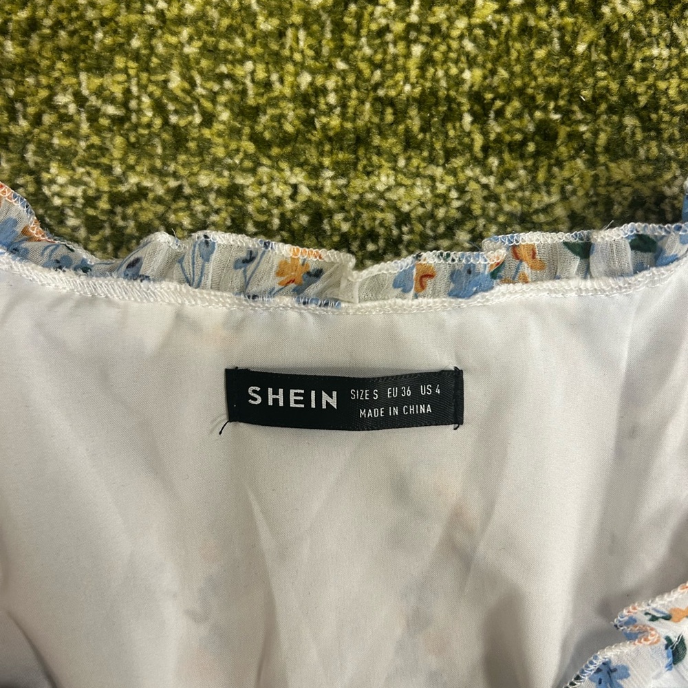 Ditsy Floral Print Lettuce Trim dress - Picture 5 of 7